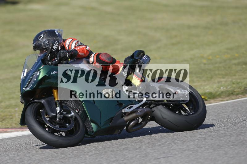 /07 09.04.2026 Cornu Master School ADR/Gruppe blau/21